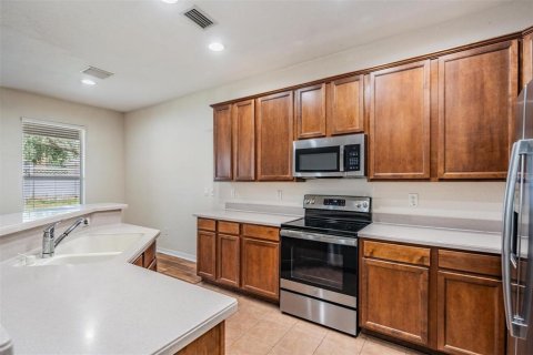 Townhouse in Wesley Chapel, Florida 3 bedrooms, 158.49 sq.m. № 1847509 - photo 16