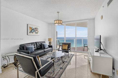 Copropriété à vendre à Sunny Isles Beach, Floride: 2 chambres, 159.33 m2 № 2278156 - photo 2