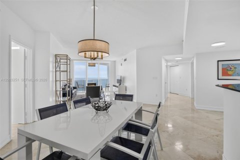 Copropriété à vendre à Sunny Isles Beach, Floride: 2 chambres, 159.33 m2 № 2278156 - photo 7