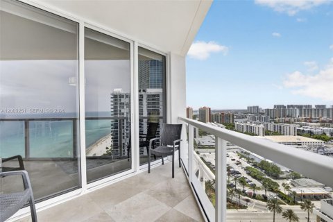 Copropriété à vendre à Sunny Isles Beach, Floride: 2 chambres, 159.33 m2 № 2278156 - photo 23
