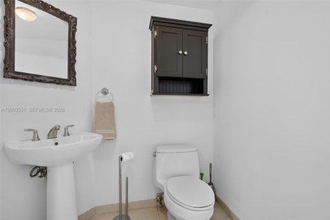 Copropriété à vendre à Sunny Isles Beach, Floride: 2 chambres, 159.33 m2 № 2278156 - photo 30