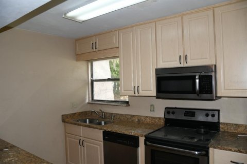 Copropriété à louer à Gainesville, Floride: 2 chambres, 81.38 m2 № 1873489 - photo 3