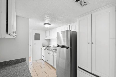 Condominio en venta en Altamonte Springs, Florida, 2 dormitorios, 92.16 m2 № 1824357 - foto 5