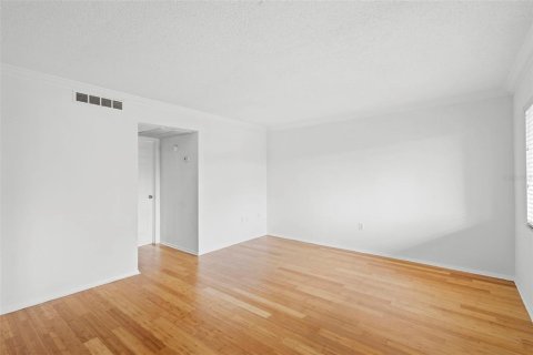 Condominio en venta en Altamonte Springs, Florida, 2 dormitorios, 92.16 m2 № 1824357 - foto 12