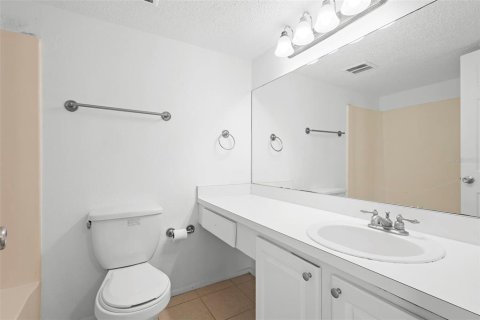 Condominio en venta en Altamonte Springs, Florida, 2 dormitorios, 92.16 m2 № 1824357 - foto 11