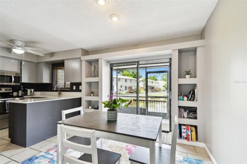 Townhouse in Largo, Florida 2 bedrooms, 95.5 sq.m. № 1795052 - photo 27