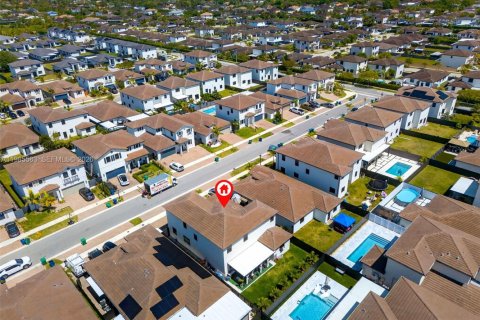 Купить виллу или дом в Майами, Флорида 4 спальни, 291.62м2, № 2050584 - фото 30