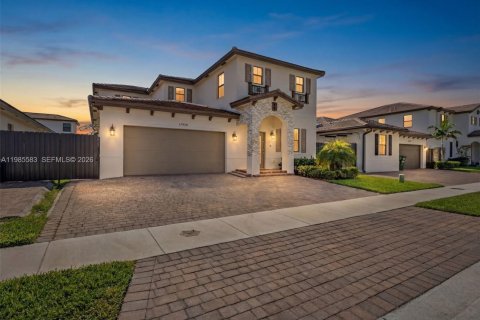 Купить виллу или дом в Майами, Флорида 4 спальни, 291.62м2, № 2050584 - фото 3