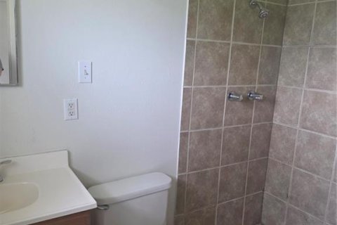 Casa en alquiler en Ocala, Florida, 4 dormitorios, 221.29 m2 № 1883347 - foto 12