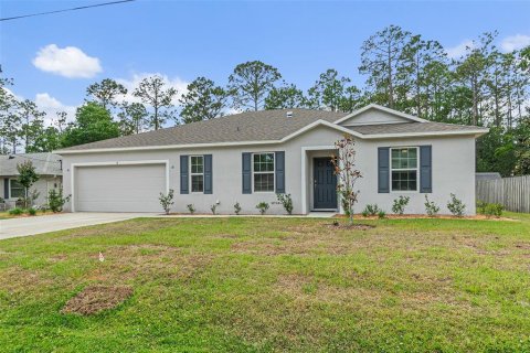 House in Palm Coast, Florida 4 bedrooms, 190.54 sq.m. № 1680499 - photo 1