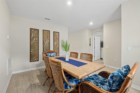 House in Palm Coast, Florida 4 bedrooms, 190.54 sq.m. № 1680499 - photo 14