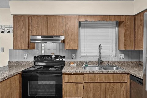 Купить виллу или дом в Дейтона-Бич, Флорида 10 комнат, 153.47м2, № 2209181 - фото 14