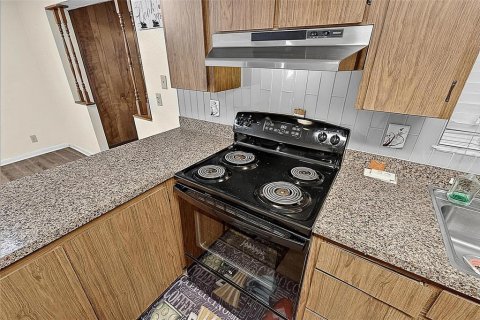 Купить виллу или дом в Дейтона-Бич, Флорида 10 комнат, 153.47м2, № 2209181 - фото 18