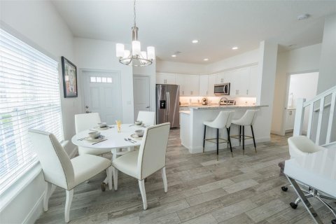 Adosado en venta en New Smyrna Beach, Florida, 4 dormitorios, 223.15 m2 № 2413723 - foto 9