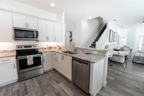 Adosado en venta en New Smyrna Beach, Florida, 4 dormitorios, 223.15 m2 № 2413723 - foto 10