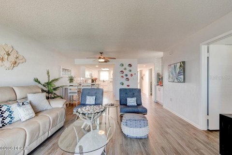 Condominio en venta en Ormond Beach, Florida, 2 dormitorios, 104.14 m2 № 2157181 - foto 2