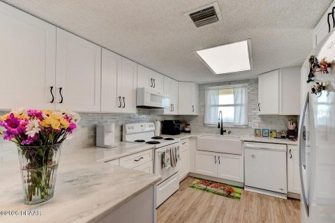 Condominio en venta en Ormond Beach, Florida, 2 dormitorios, 104.14 m2 № 2157181 - foto 6