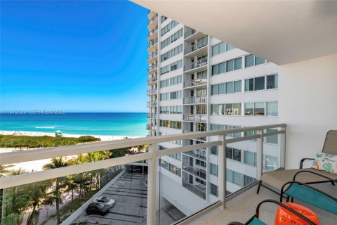 Condominio en venta en Miami Beach, Florida, 1 dormitorio, 84.73 m2 № 2032952 - foto 3