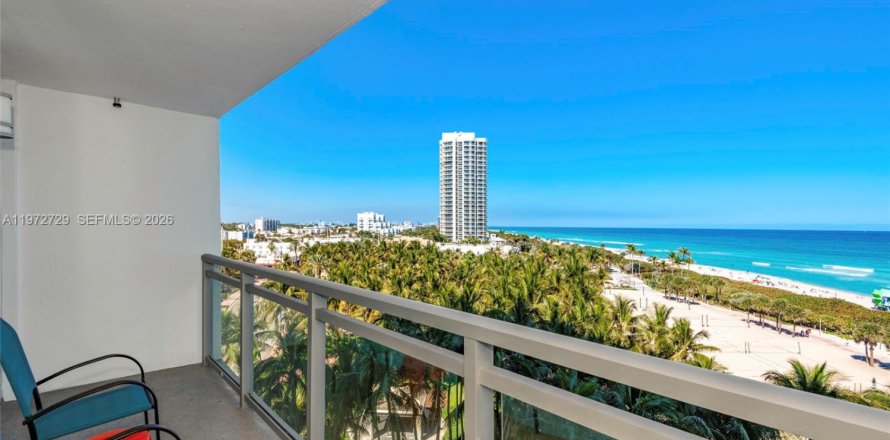Condominio en Miami Beach, Florida, 1 dormitorio № 2032952