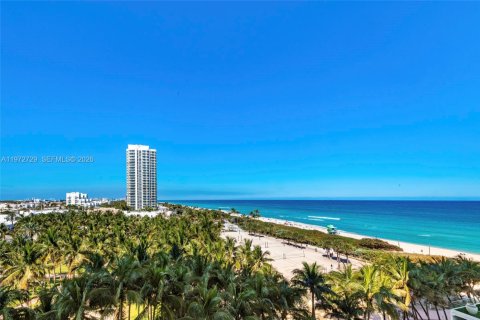 Condominio en venta en Miami Beach, Florida, 1 dormitorio, 84.73 m2 № 2032952 - foto 2