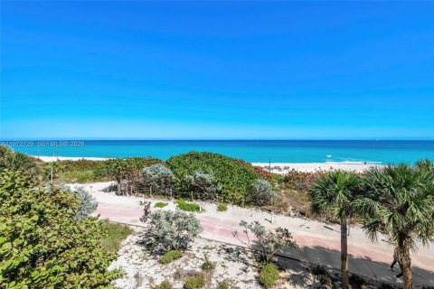 Condominio en venta en Miami Beach, Florida, 1 dormitorio, 84.73 m2 № 2032952 - foto 5