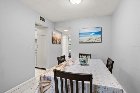 Condominio en venta en Venice, Florida, 1 dormitorio, 60.57 m2 № 1797315 - foto 13
