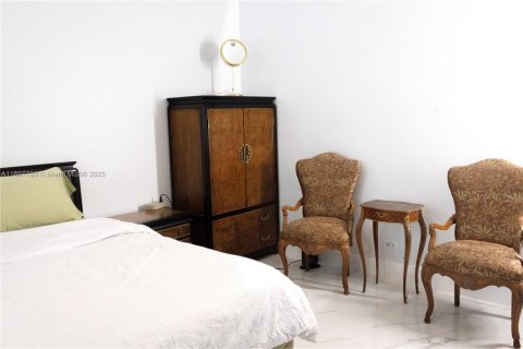 Снять в аренду кондоминиум в Майами-Бич, Флорида 1 спальня, 87.14м2, № 2078957 - фото 11