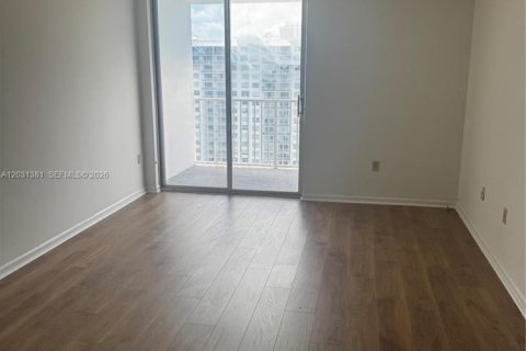 Condo in Aventura, Florida, 2 bedrooms № 2241529 - photo 4
