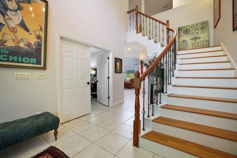 House in Eustis, Florida 5 bedrooms, 416.39 sq.m. № 2117142 - photo 22