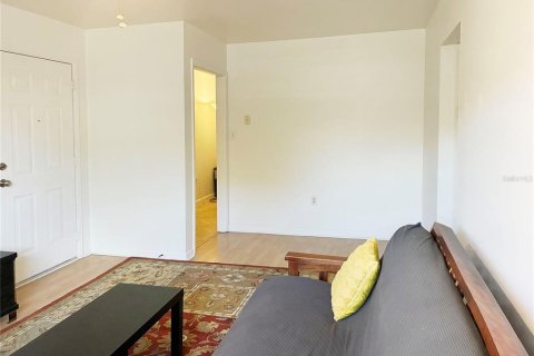 Condo in Gainesville, Florida, 2 bedrooms  № 2379210 - photo 4