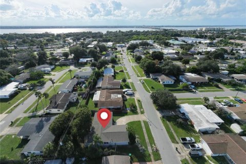 Купить виллу или дом в Мерритт-Айленд, Флорида 3 комнаты, 142.05м2, № 2406857 - фото 2