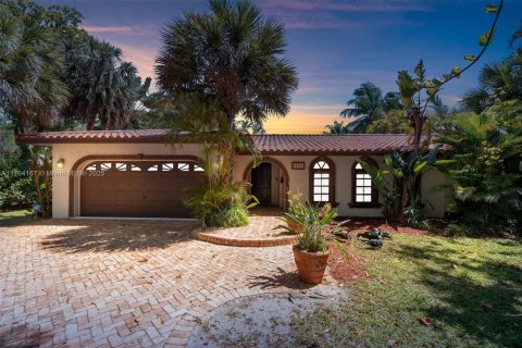 Villa ou maison à vendre à Miami Lakes, Floride: 3 chambres, 159.14 m2 № 1730747 - photo 1
