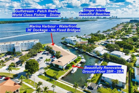 Купить кондоминиум в Норт-Палм-Бич, Флорида 2 спальни, 88.26м2, № 1972023 - фото 1