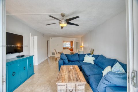 Купить кондоминиум в Норт-Палм-Бич, Флорида 2 спальни, 88.26м2, № 1972023 - фото 22