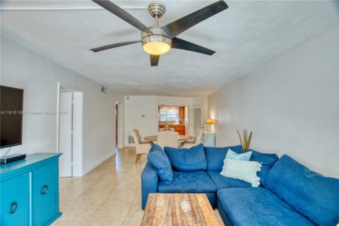 Купить кондоминиум в Норт-Палм-Бич, Флорида 2 спальни, 88.26м2, № 1972023 - фото 21