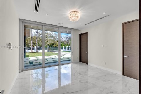 Casa en venta en Pinecrest, Florida, 8 dormitorios, 771.65 m2 № 2042335 - foto 20