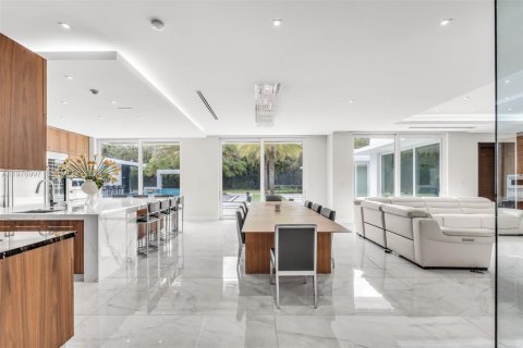 Casa en venta en Pinecrest, Florida, 8 dormitorios, 771.65 m2 № 2042335 - foto 6