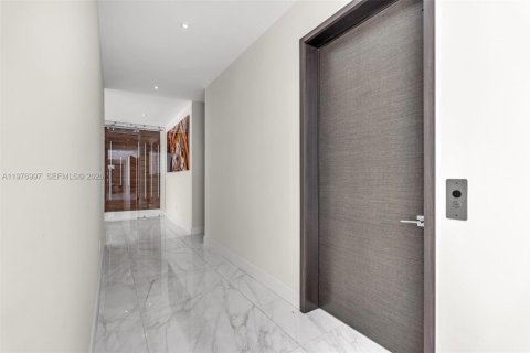 Casa en venta en Pinecrest, Florida, 8 dormitorios, 771.65 m2 № 2042335 - foto 5