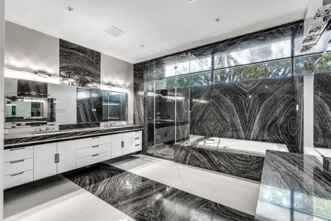 Casa en venta en Pinecrest, Florida, 8 dormitorios, 771.65 m2 № 2042335 - foto 28
