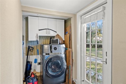 House in Saint Petersburg, Florida 3 bedrooms, 150.22 sq.m. № 2136597 - photo 30