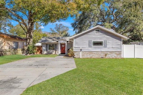 Villa ou maison à Saint Petersburg, Floride 3 chambres, 150.22 m2 № 2136597
