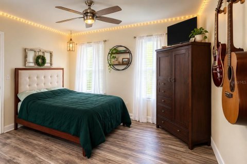 Villa ou maison à louer à Gainesville, Floride: 3 chambres, 163.88 m2 № 2418853 - photo 24