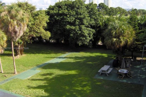 Condominio en alquiler en Hallandale Beach, Florida, 1 dormitorio, 59.46 m2 № 2003852 - foto 14
