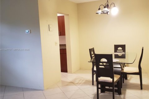 Condominio en alquiler en Hallandale Beach, Florida, 1 dormitorio, 59.46 m2 № 2003852 - foto 2