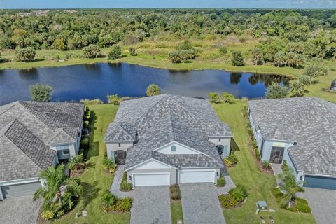 House in Venice, Florida 3 bedrooms, 171.87 sq.m. № 2430589 - photo 28