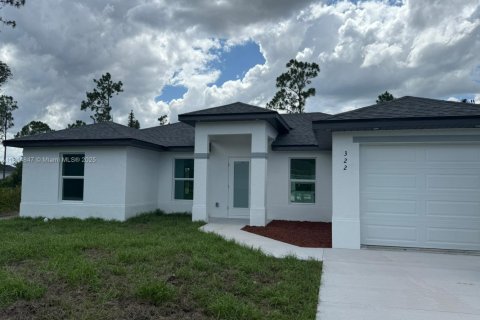 House in Lehigh Acres, Florida 3 bedrooms № 1841265 - photo 2