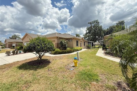Copropriété à louer à Sun City Center, Floride: 2 chambres, 101.54 m2 № 1652429 - photo 4
