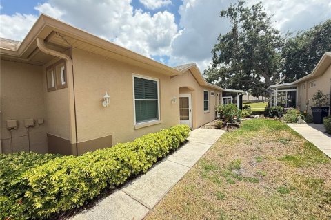 Copropriété à louer à Sun City Center, Floride: 2 chambres, 101.54 m2 № 1652429 - photo 5