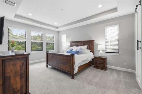 House in Lutz, Florida 7 bedrooms, 485.32 sq.m. № 2350327 - photo 24