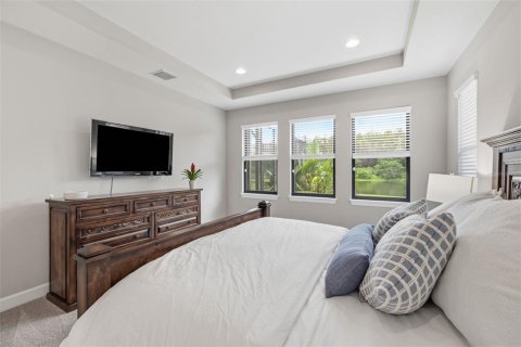 House in Lutz, Florida 7 bedrooms, 485.32 sq.m. № 2350327 - photo 25